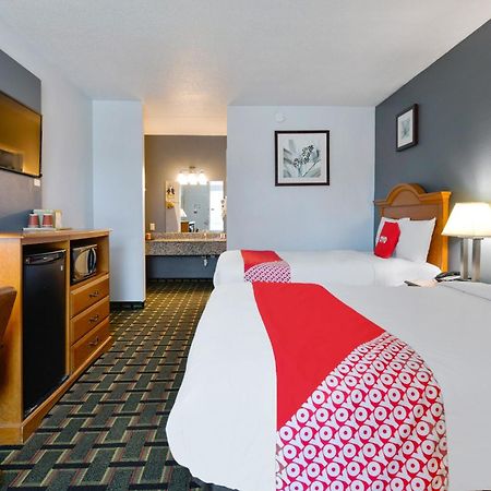 Oyo Hotel Lake Park - Valdosta Area Eksteriør billede
