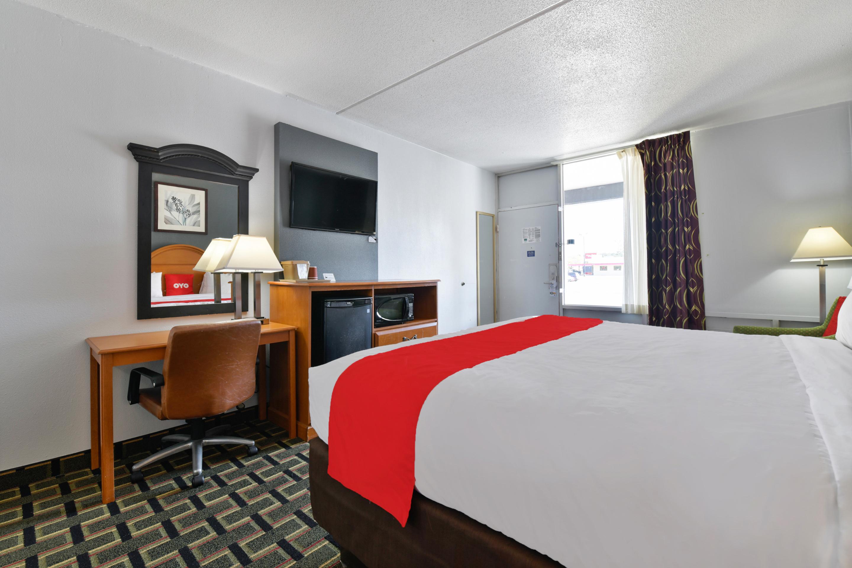 Oyo Hotel Lake Park - Valdosta Area Eksteriør billede