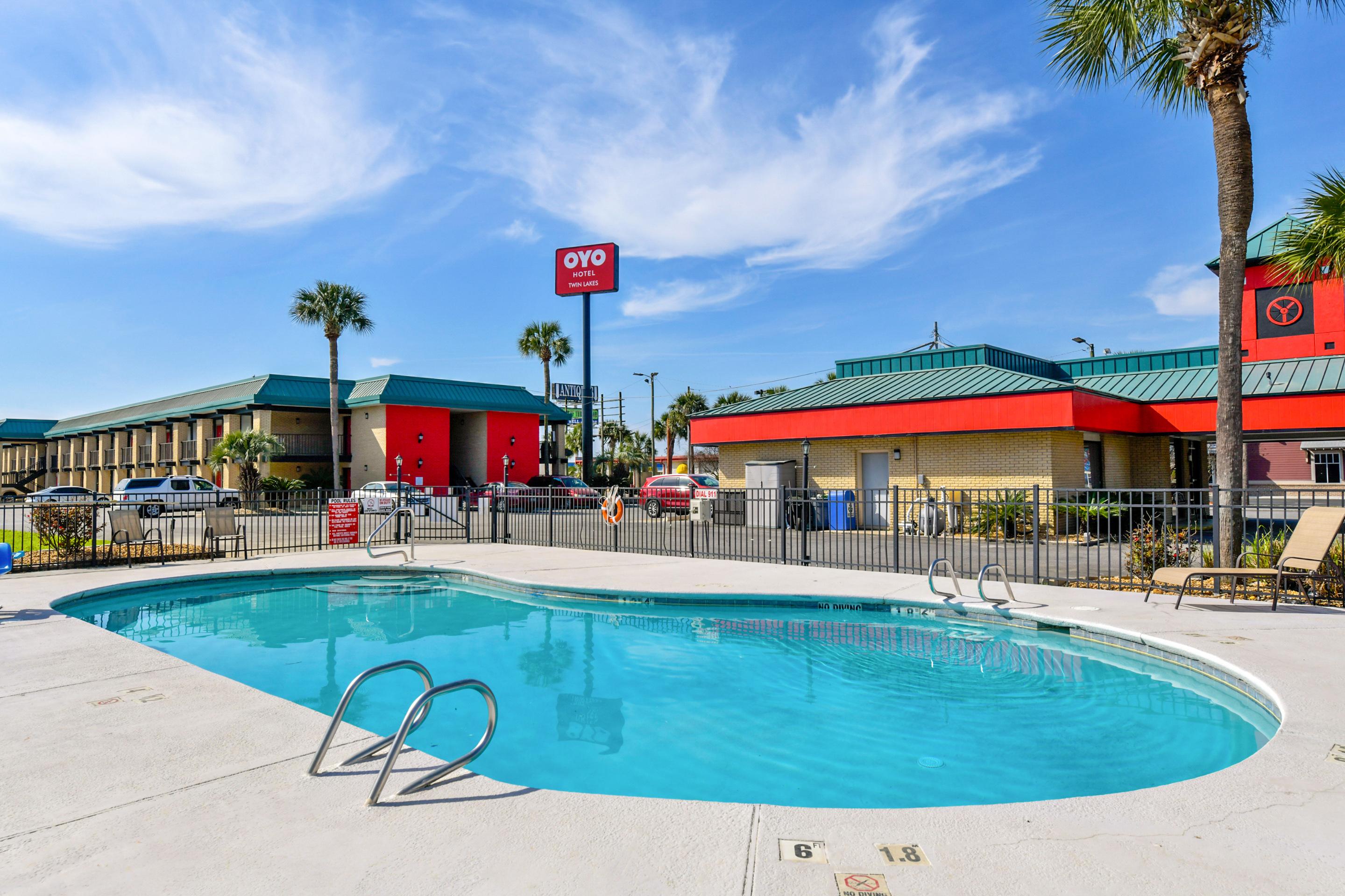 Oyo Hotel Lake Park - Valdosta Area Eksteriør billede